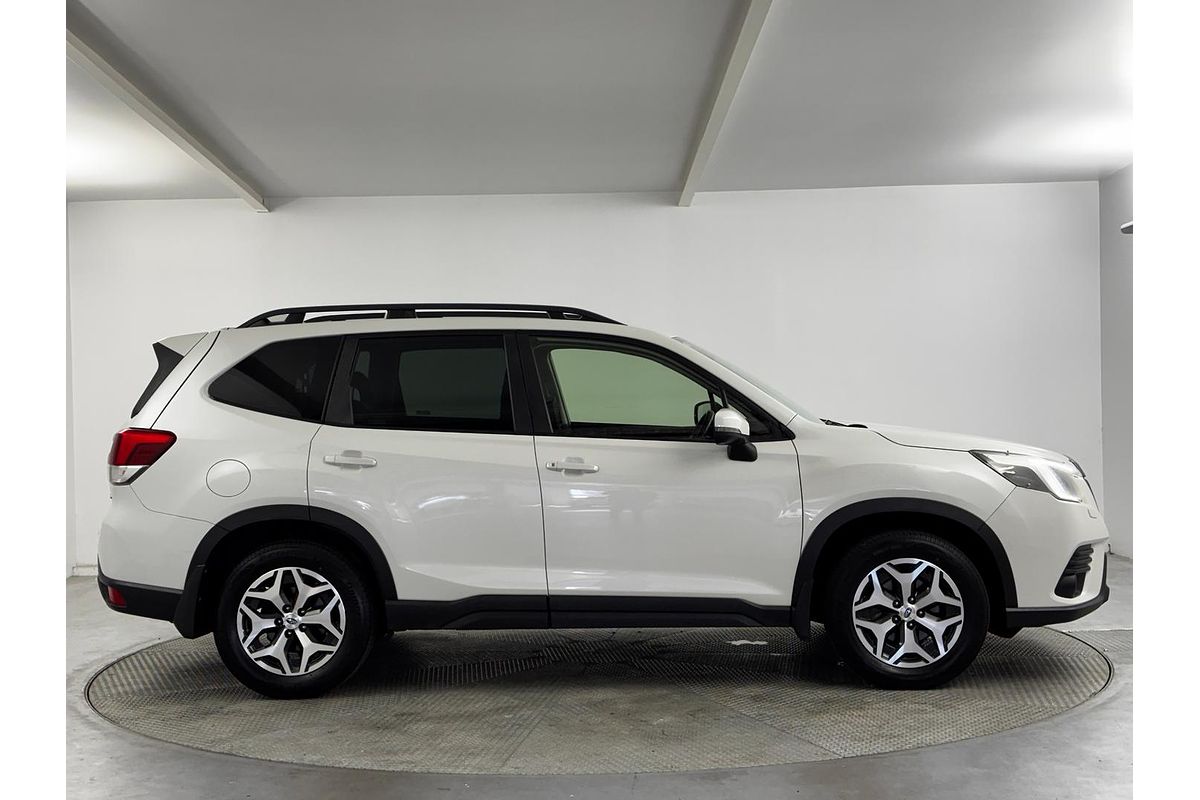2022 Subaru Forester 2.5i S5