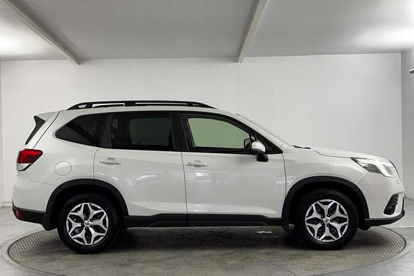 2022 Subaru Forester 2.5i S5