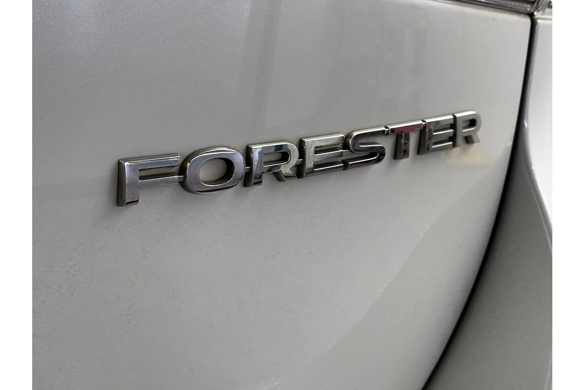 2022 Subaru Forester 2.5i S5