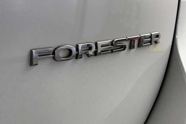 2022 Subaru Forester 2.5i S5