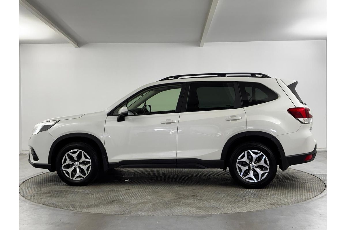 2022 Subaru Forester 2.5i S5