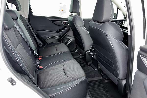 2022 Subaru Forester 2.5i S5