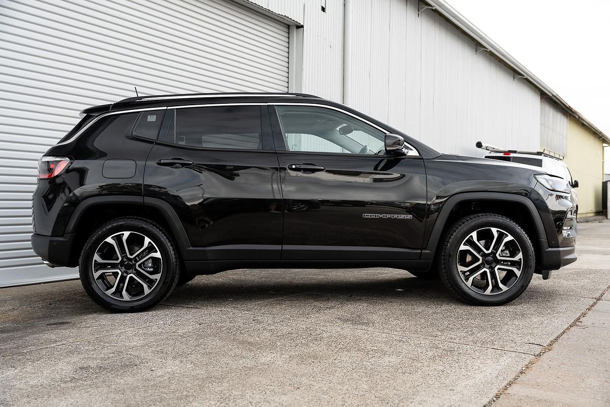 2022 Jeep Compass Limited M6