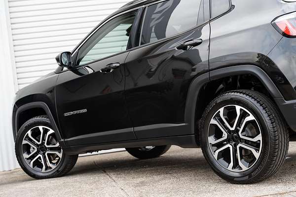 2022 Jeep Compass Limited M6