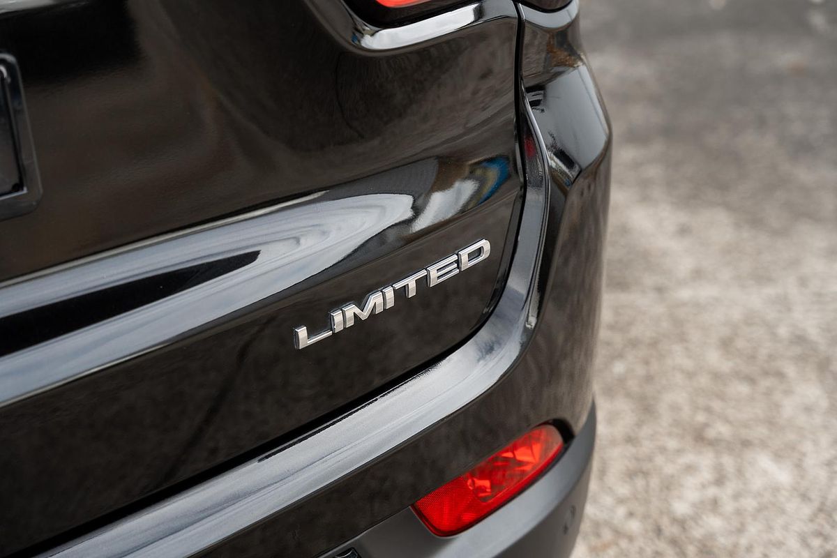 2022 Jeep Compass Limited M6