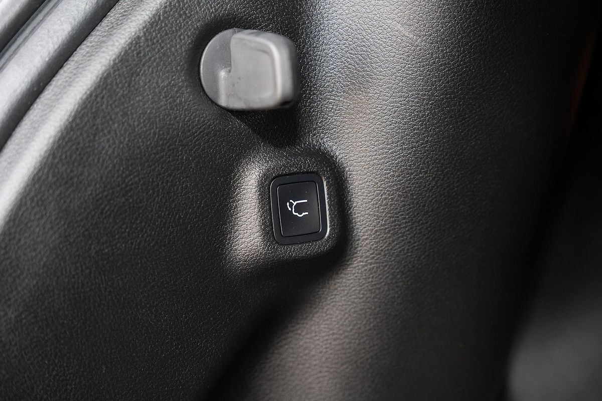 2022 Jeep Compass Limited M6