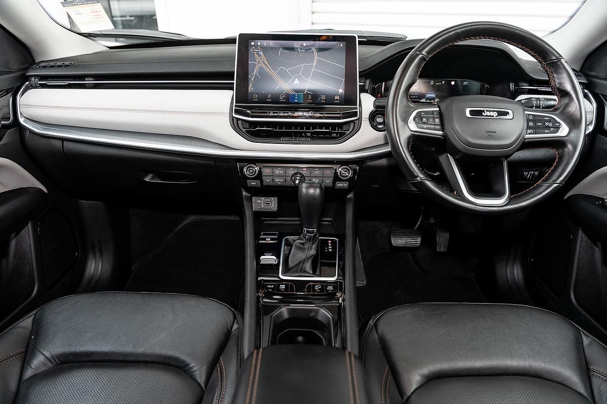 2022 Jeep Compass Limited M6