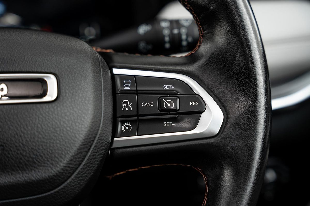 2022 Jeep Compass Limited M6