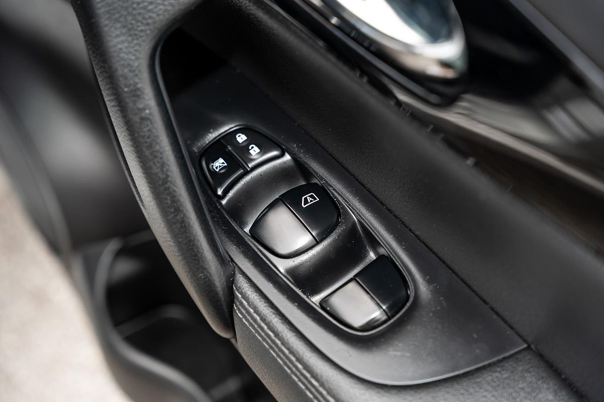 2016 Nissan QASHQAI Ti J11