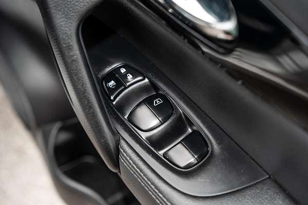 2016 Nissan QASHQAI Ti J11
