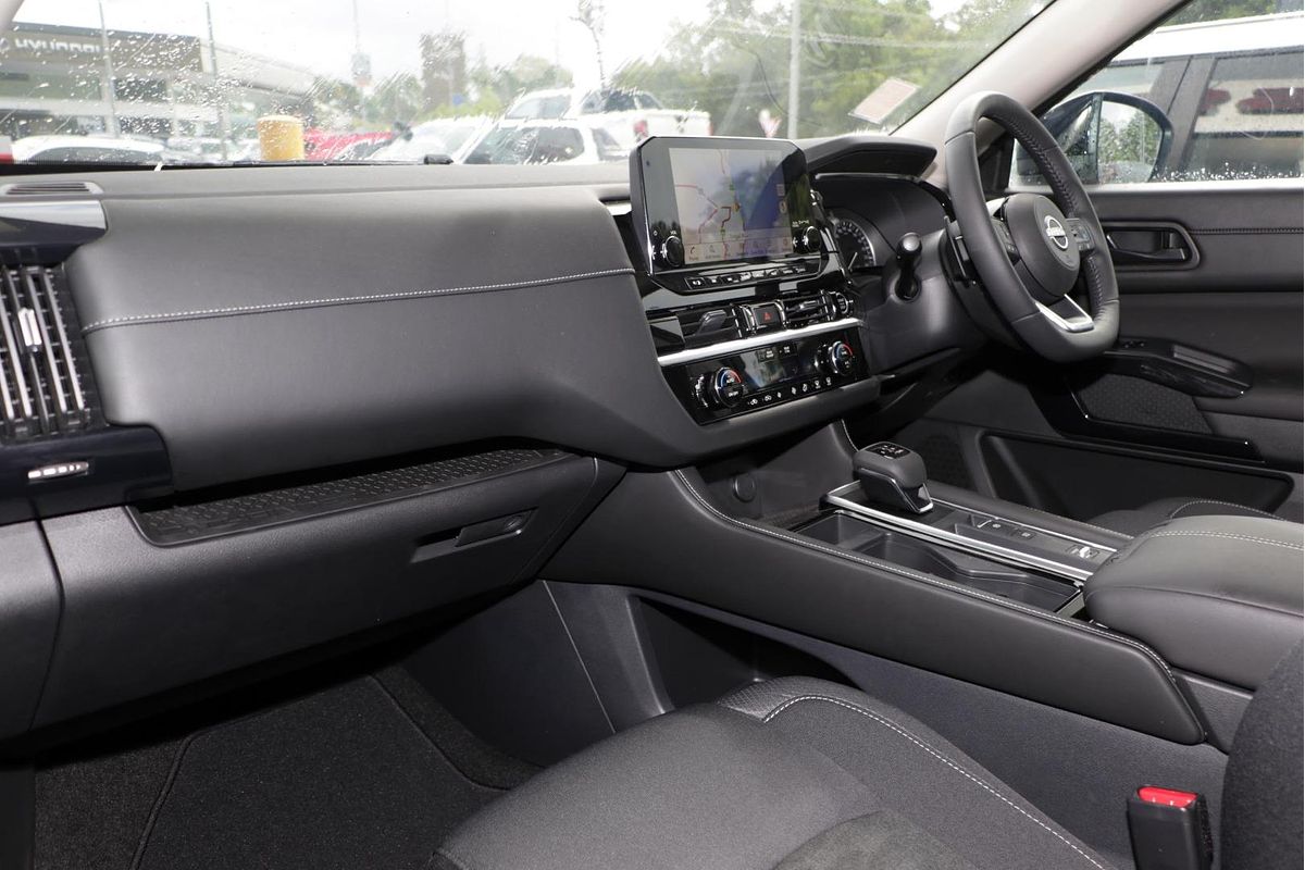 2024 Nissan Pathfinder ST-L R53
