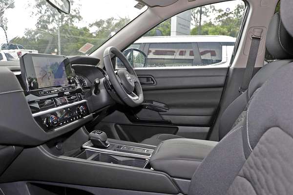 2024 Nissan Pathfinder ST-L R53