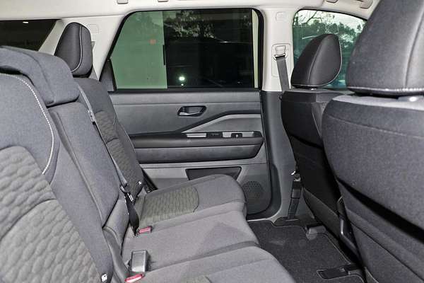 2024 Nissan Pathfinder ST-L R53