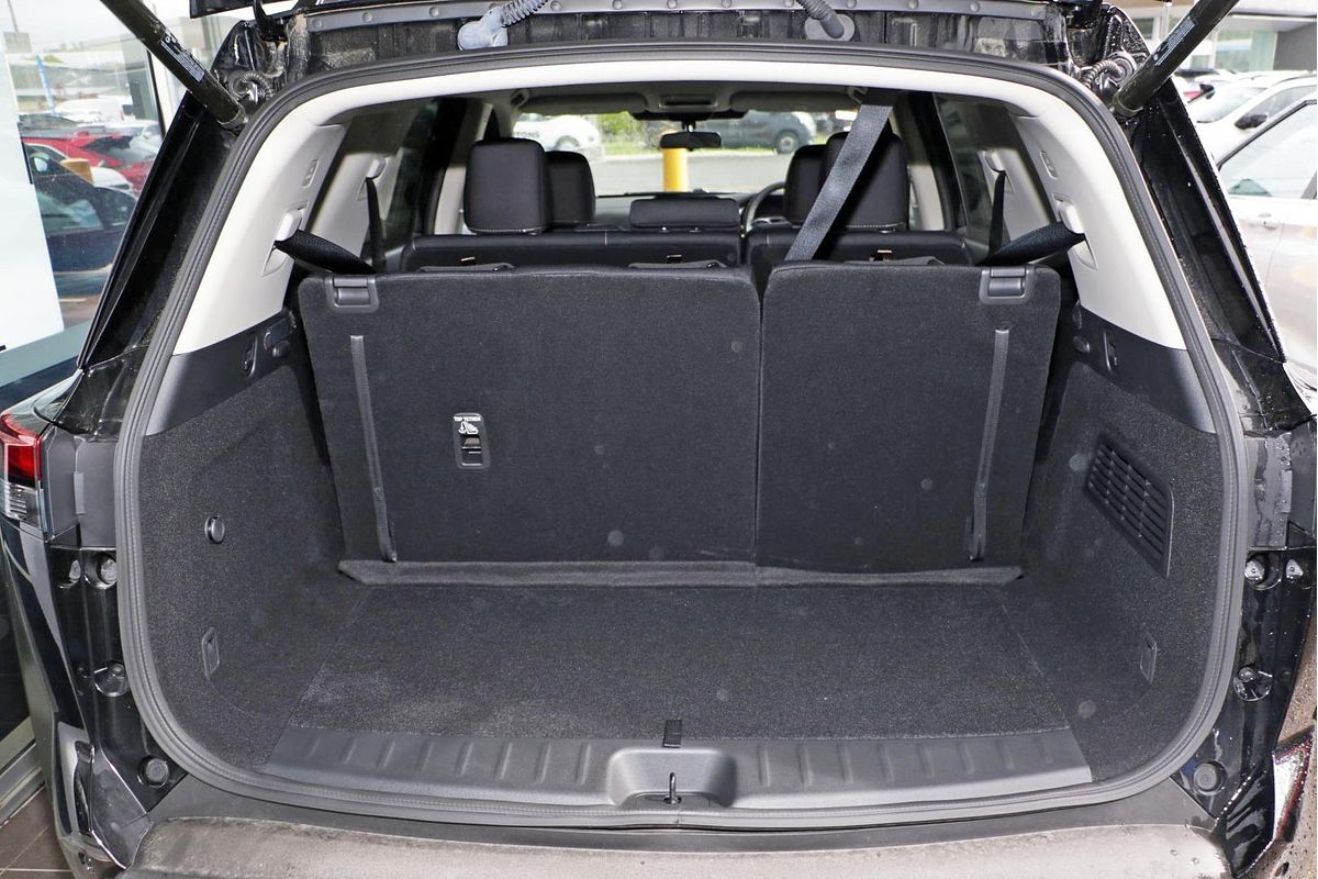 2024 Nissan Pathfinder ST-L R53