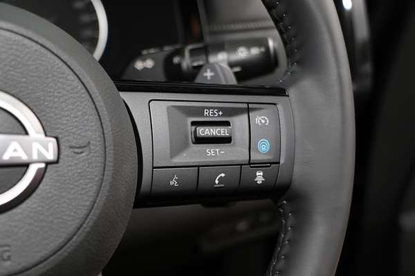 2024 Nissan Pathfinder ST-L R53