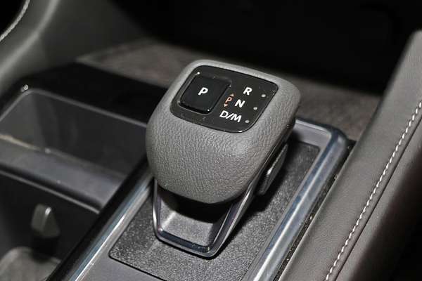 2024 Nissan Pathfinder ST-L R53