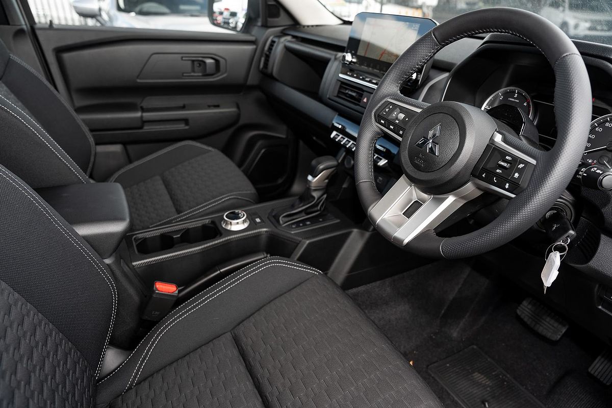 2024 Mitsubishi Triton GLX-R MV 4X4