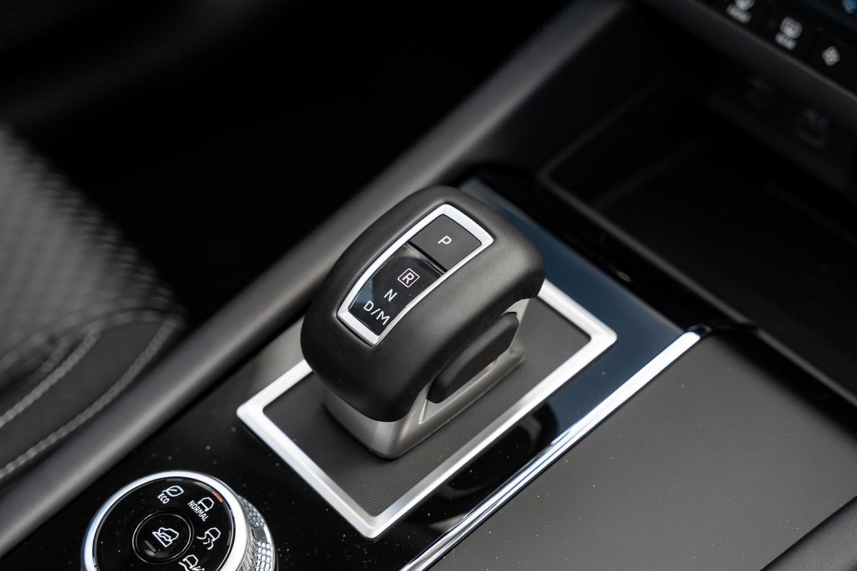2024 Mitsubishi Outlander LS ZM