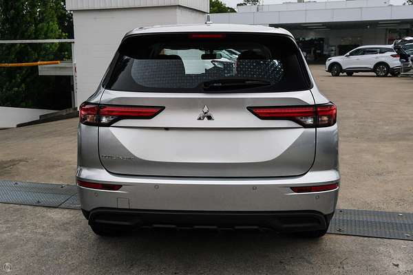 2024 Mitsubishi Outlander ES ZM