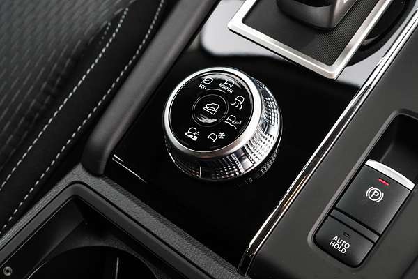 2024 Mitsubishi Outlander ES ZM