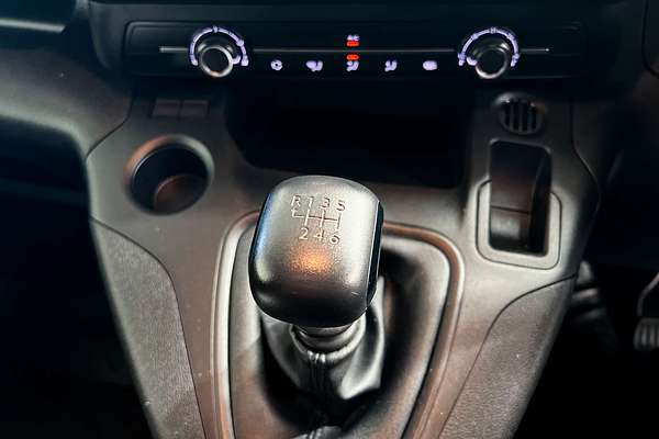 2021 Peugeot Partner 110 THP K9 SWB