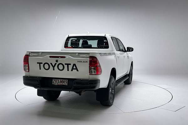 2024 Toyota Hilux SR GUN126R 4X4