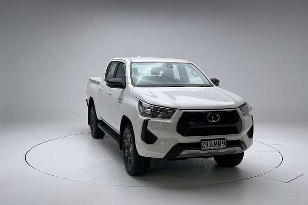 2024 Toyota Hilux SR GUN126R 4X4