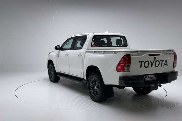 2024 Toyota Hilux SR GUN126R 4X4