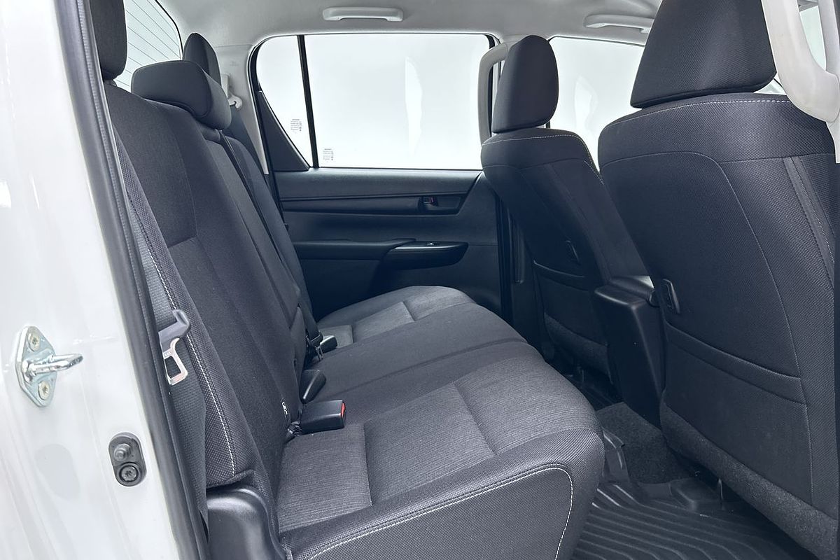 2024 Toyota Hilux SR GUN126R 4X4