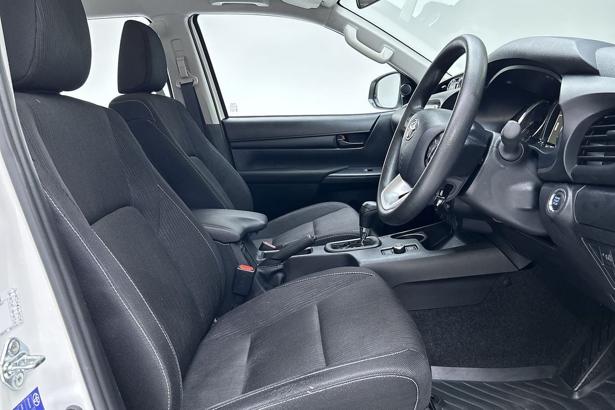 2024 Toyota Hilux SR GUN126R 4X4