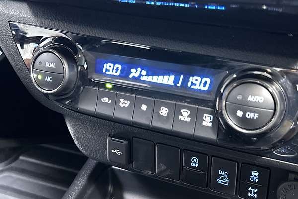 2024 Toyota Hilux SR GUN126R 4X4