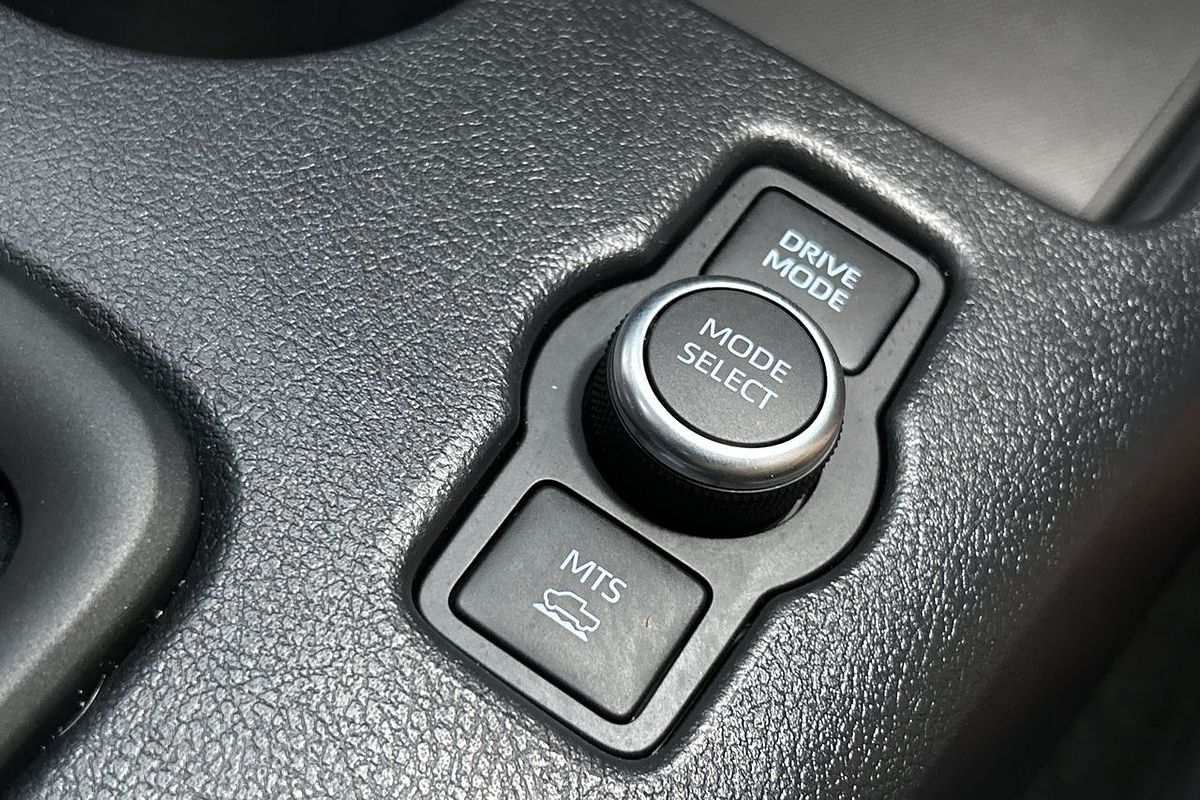 2024 Toyota Hilux SR GUN126R 4X4