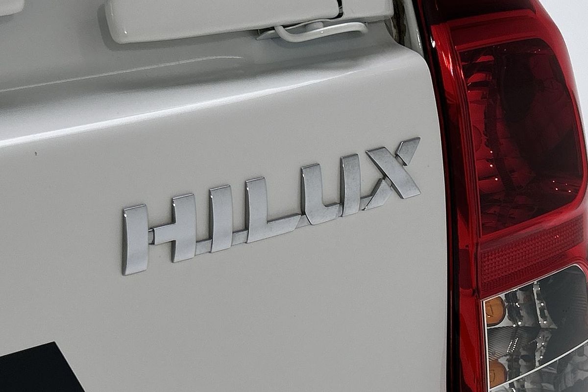 2024 Toyota Hilux SR GUN126R 4X4