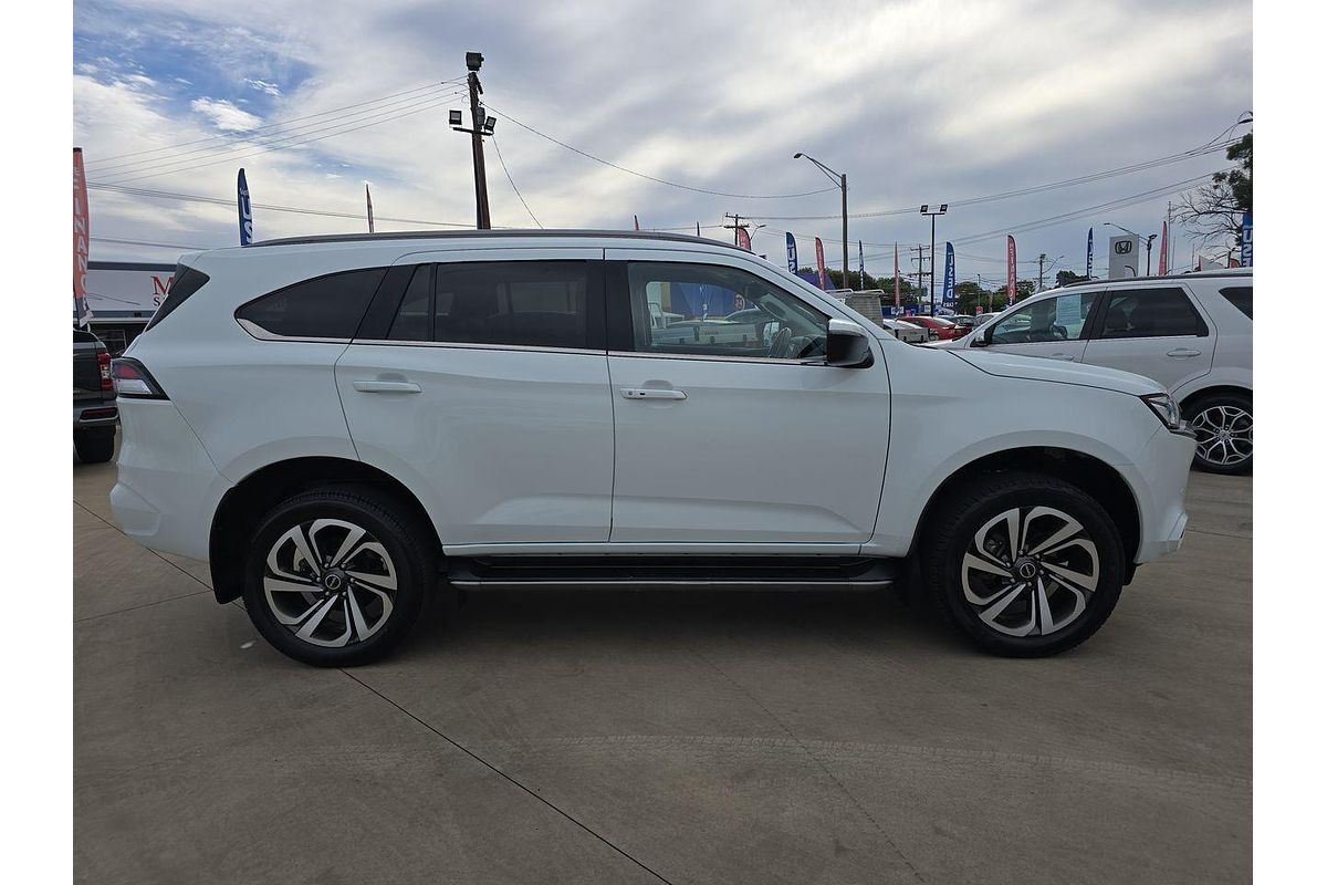 2022 Isuzu MU-X LS-T