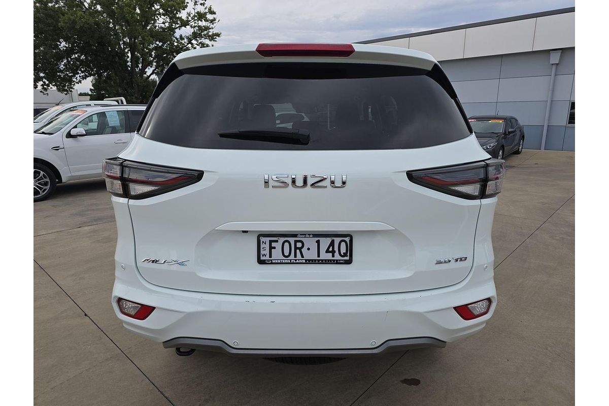 2022 Isuzu MU-X LS-T