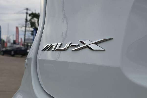 2022 Isuzu MU-X LS-T
