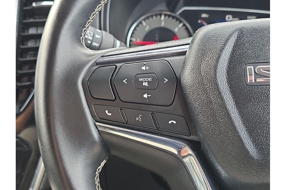 2022 Isuzu MU-X LS-T