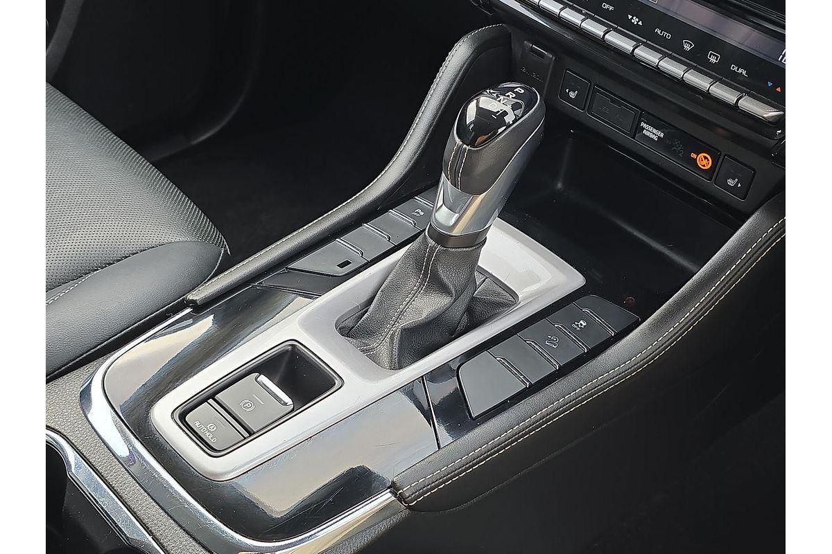 2022 Isuzu MU-X LS-T