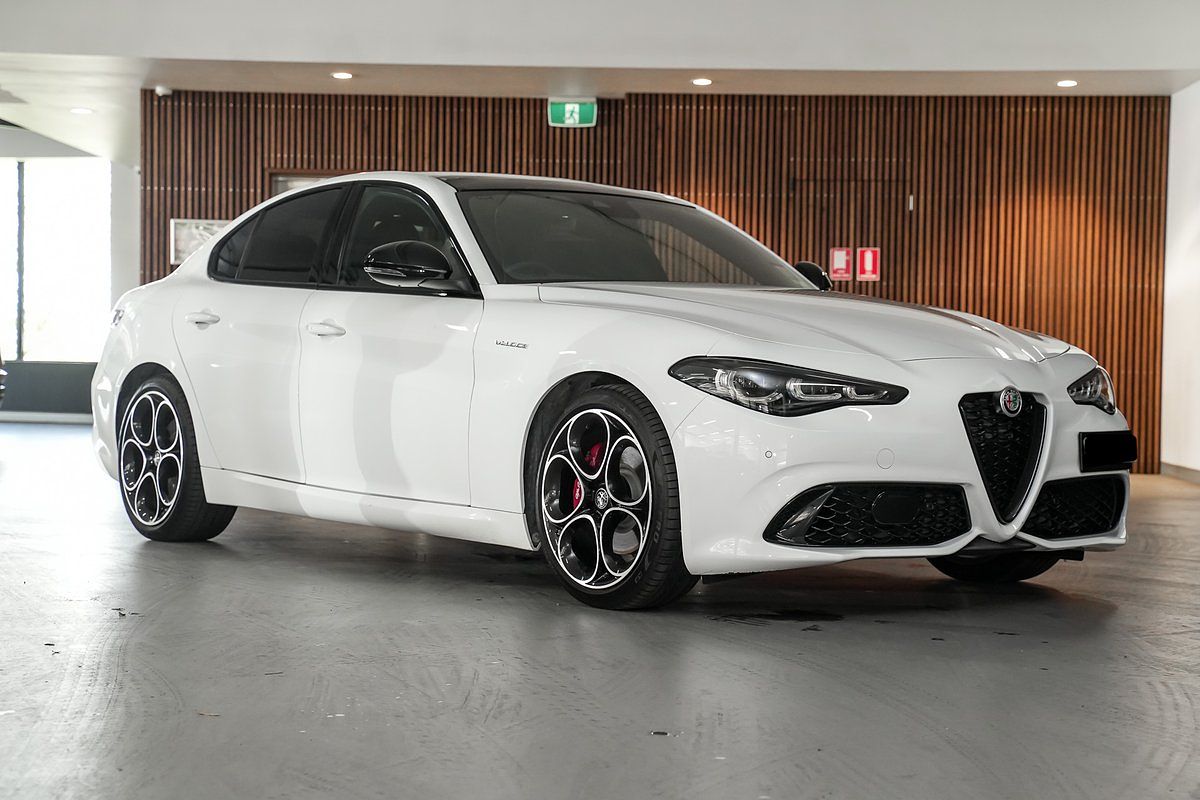 2023 Alfa Romeo Giulia Veloce Series 4