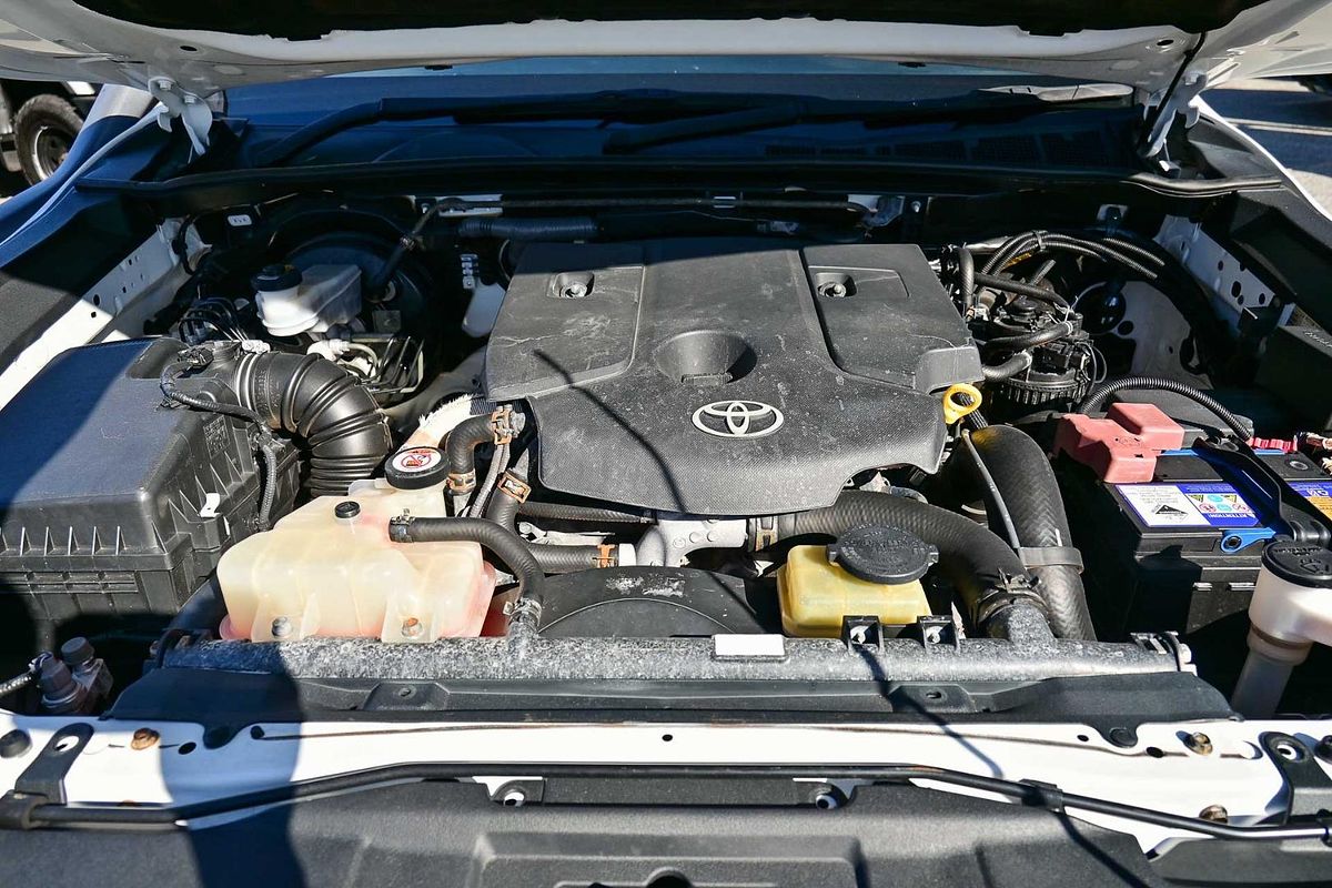 2017 Toyota Hilux SR GUN126R 4X4