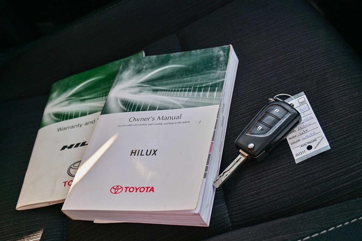 2017 Toyota Hilux SR GUN126R 4X4