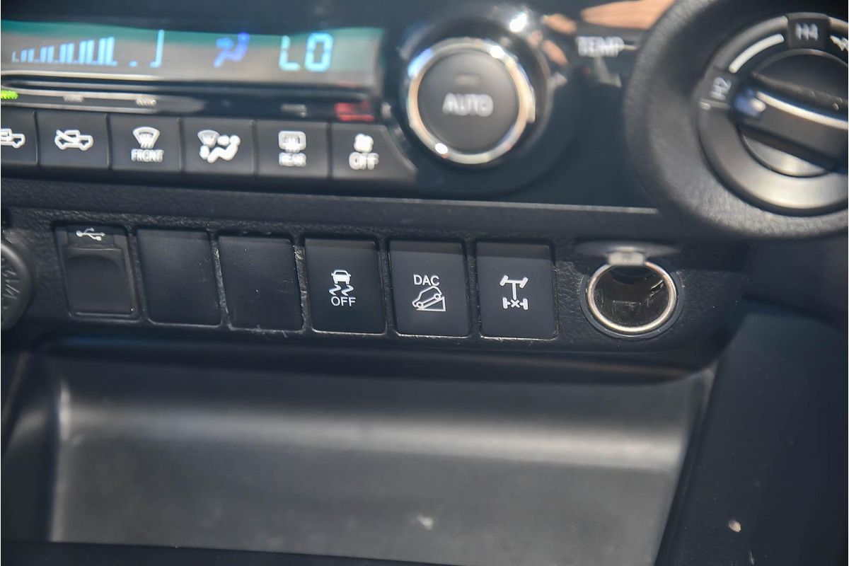 2018 Toyota Hilux SR5 GUN126R 4X4