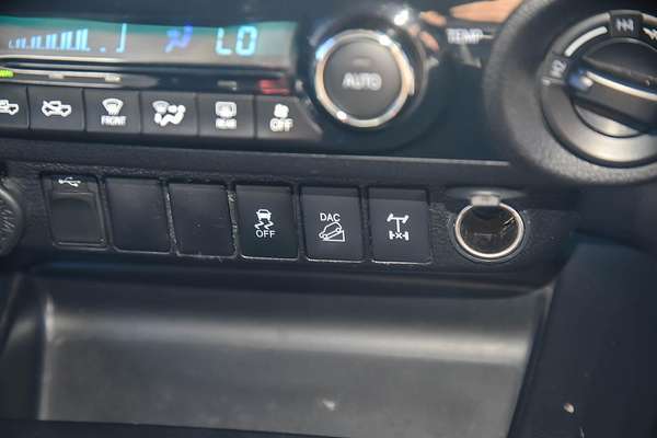2018 Toyota Hilux SR5 GUN126R 4X4