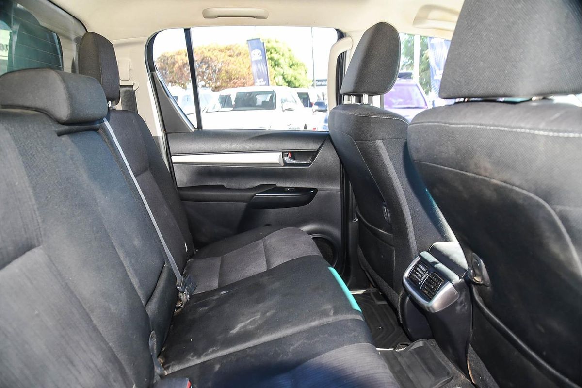 2018 Toyota Hilux SR5 GUN126R 4X4