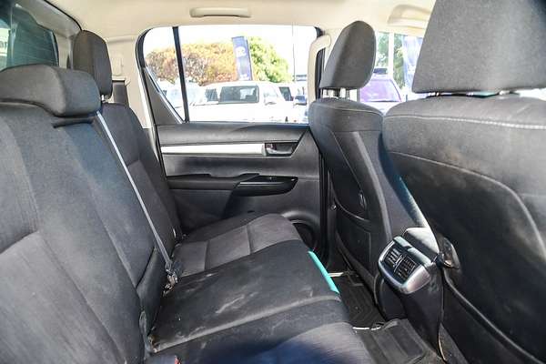2018 Toyota Hilux SR5 GUN126R 4X4