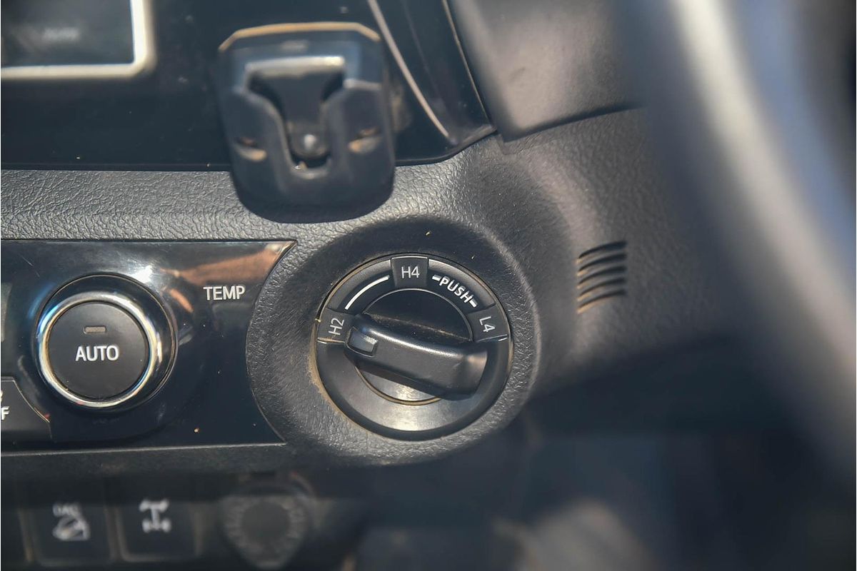 2018 Toyota Hilux SR5 GUN126R 4X4