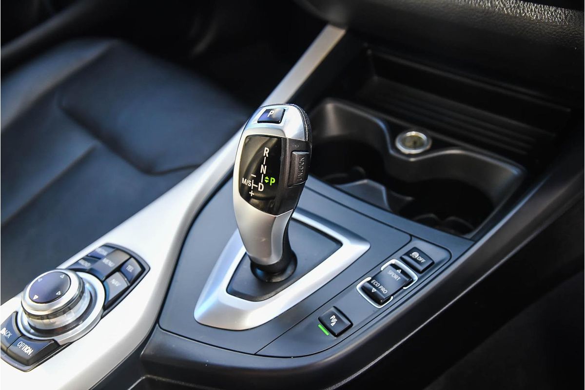 2013 BMW 1 Series 118i F20