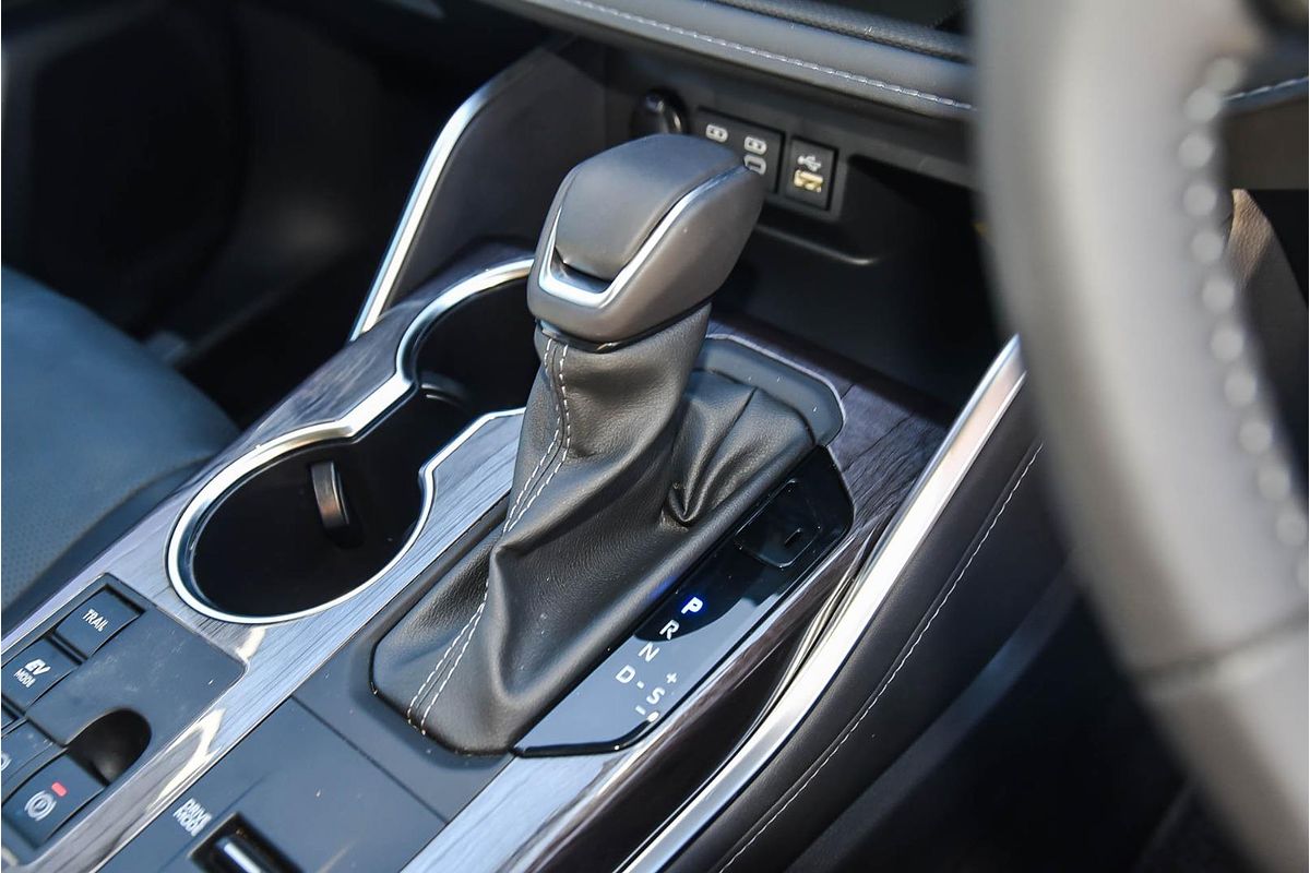 2024 Toyota Kluger Grande AXUH78R