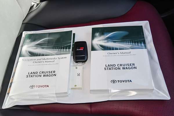 2024 Toyota Landcruiser GR Sport FJA300R