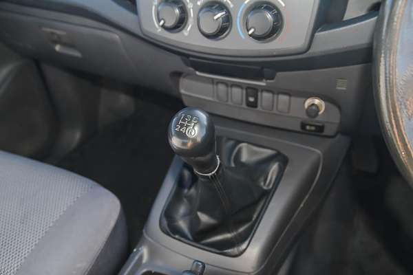 2013 Toyota Hilux SR KUN16R Rear Wheel Drive